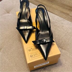 Zara Women's Classic Black Pointed Heels